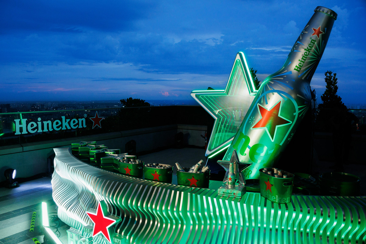 Không gian ra mắt Heineken Silver chai nhôm tại Saigon Marina IFC