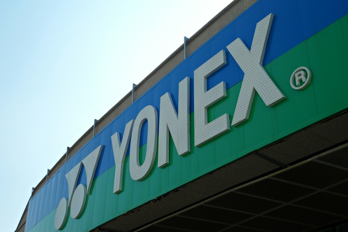 Nhận diện thương hiệu Yonex